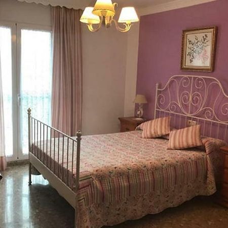 Piso Torre Del Mar Apartment Екстериор снимка