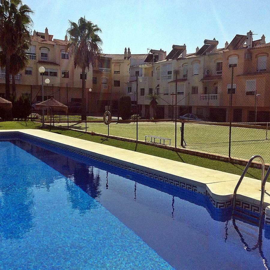 Piso Torre Del Mar Apartment Екстериор снимка